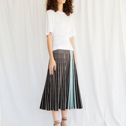 3D Knit Pleated Skirt Black