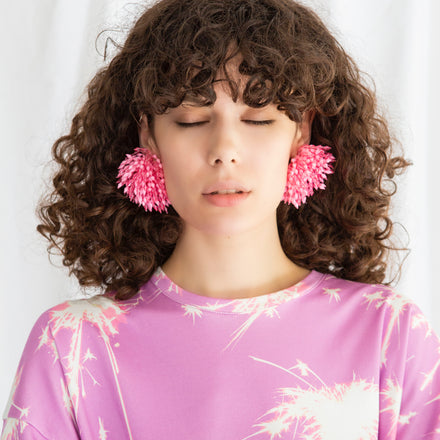 Prom Queen Earrings in Strawberry